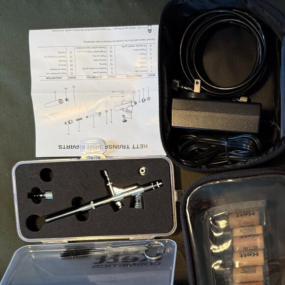 Epsom Makeup Airbrush Kit - Picture 12 of 13